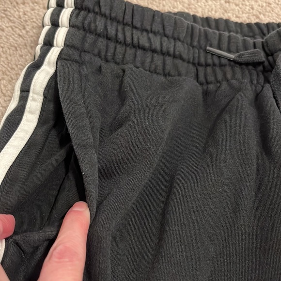Women’s Adidas sweatpants - Picture 4 of 7